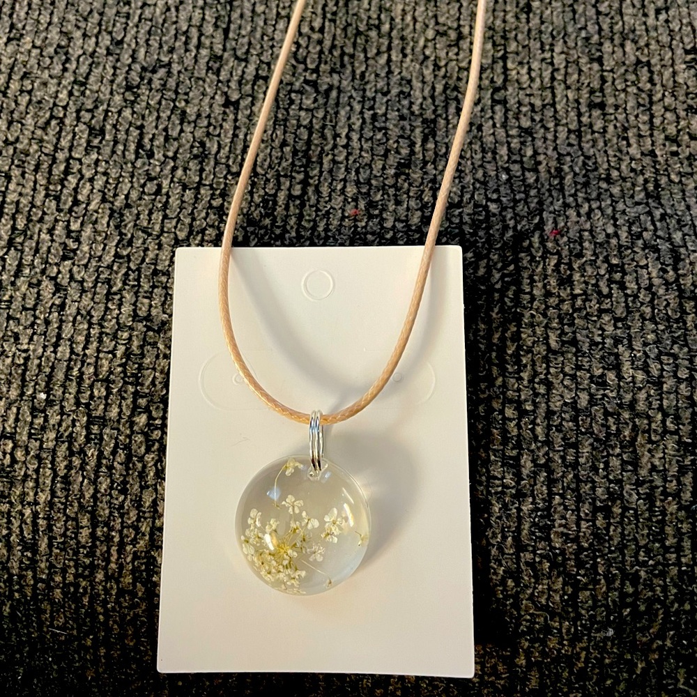 White baby’s breath necklace